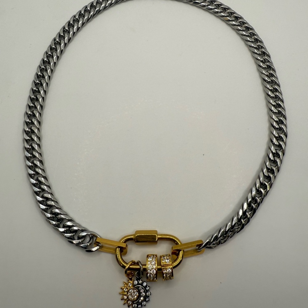 ✨ NEW 18K Gold Plated Two-Tone Cuban Chain Statement Necklace w/ Sun Charm✨ - Picture 4 of 7